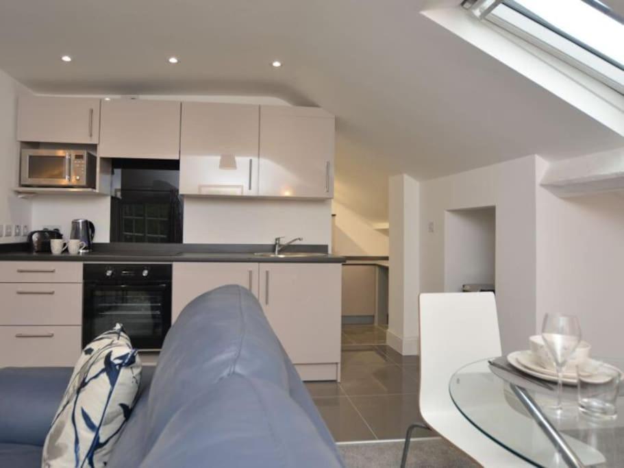 Welcoming Luxury In A Grade II Listed Building Apartment Chester Exterior photo