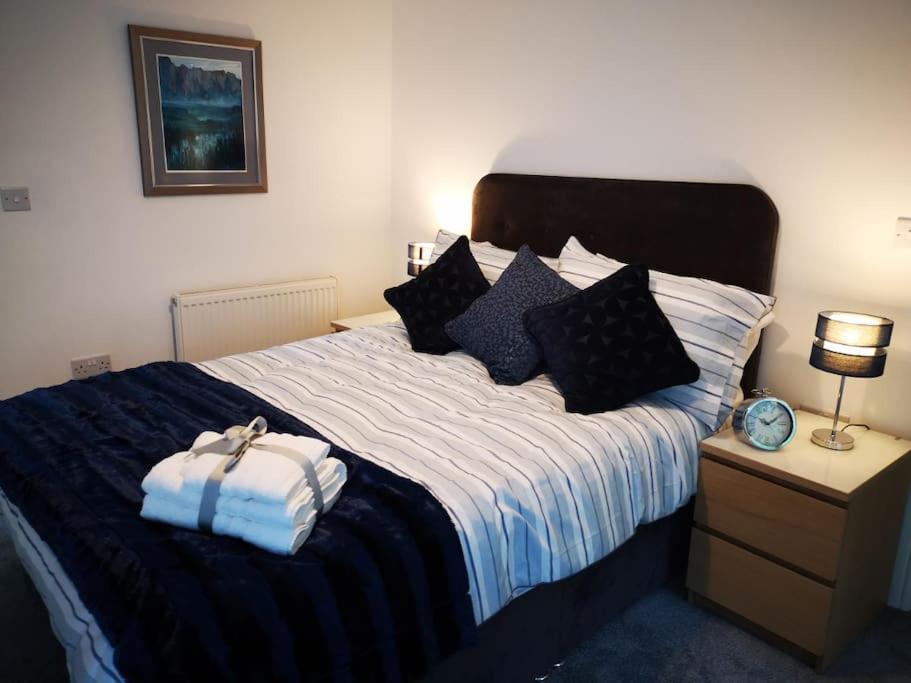 Welcoming Luxury In A Grade II Listed Building Apartment Chester Exterior photo